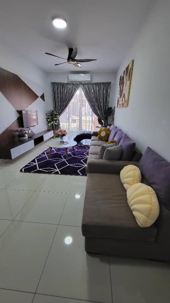 Rhr Deluxe Guesthouse Kinarut Papar Sabah - Pool View Exteriér fotografie